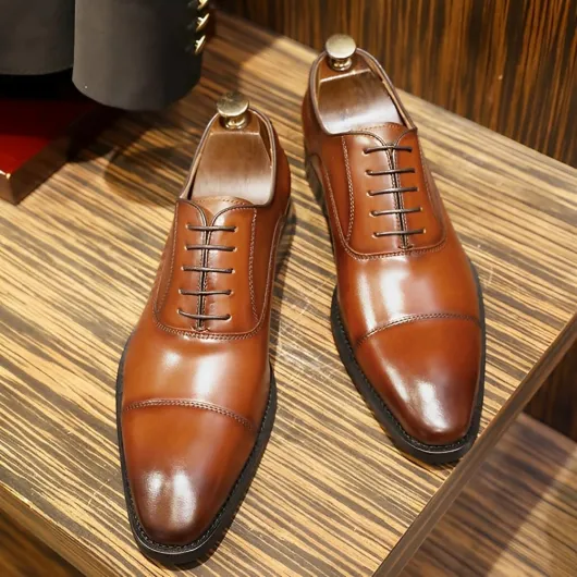 DESAI Chaussure Derbys Homme à Lacets Classique Oxford de Ville Cuir Détente Moderne Affaires Mariage Brock 39 EU Nouveau Marron