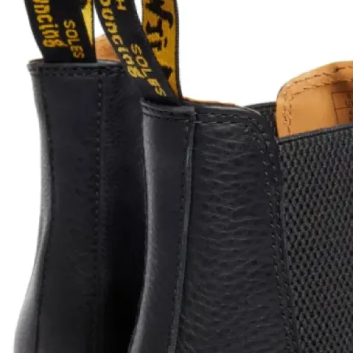 Test Dr. Martens 2976 Ambassador : la Chelsea solide mais pas la plus simple à vivre